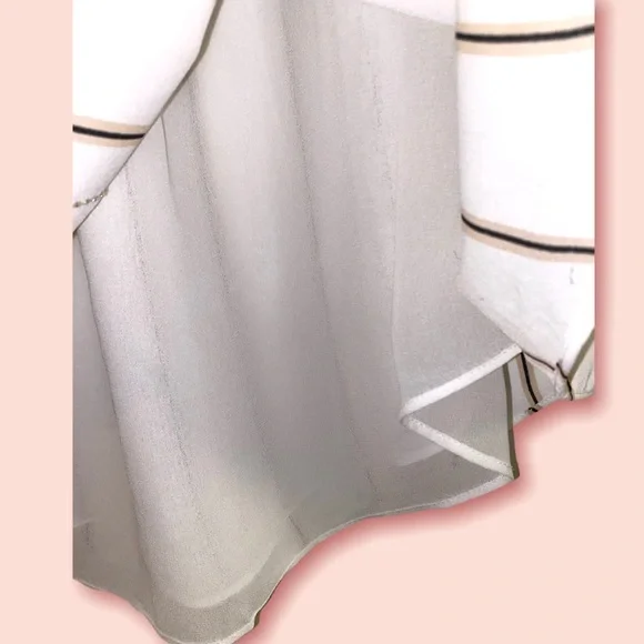 White house black market top, White with metallic stripes, perfect for spring! - Picture 6 of 6